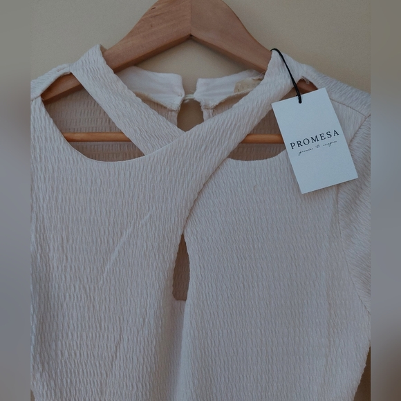 Promesa Made to Move Smocked Cutout Bodysuit - Picture 5 of 8